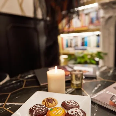 Claude Hotel 4*