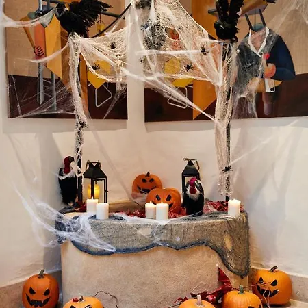 Claude 4* Марбелья